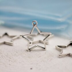 10 Star Pendants