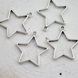 10 Star Pendants