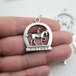 5 horseman and horse Pendants