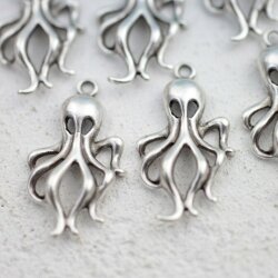 10 Octopus Pendants