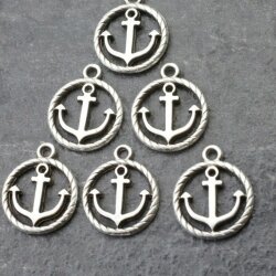 10 anchor Pendants