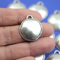 10 round charms