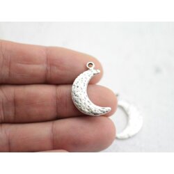 10 Halfmoon Pendants