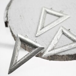 1 Triangle Pendants