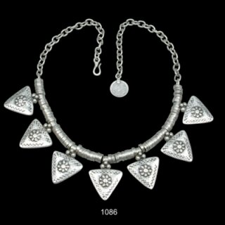 Halskette mit Dreieckigen Elementen Ethno Boho Mittelalter