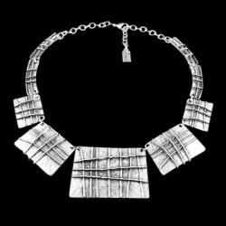 Necklace with tile and grid pattern