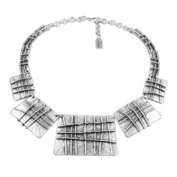 Necklace with tile and grid pattern