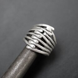 Verschränkte Finger Ring, 1,95x2,0 cm