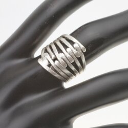 entwined fingers Ring, 1,95x2,0 cm