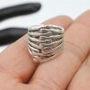 Verschränkte Finger Ring, 1,95x2,0 cm