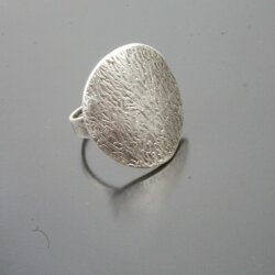 round ring, fluted, 2,5 cm