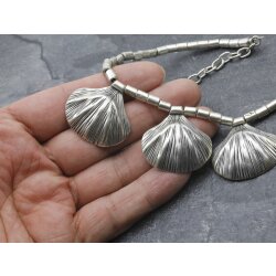 Maritime shell necklace, 3,5x3,5 cm per element