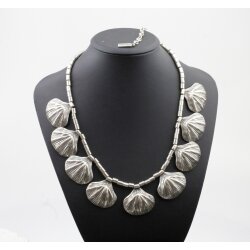 Maritime shell necklace, 3,5x3,5 cm per element