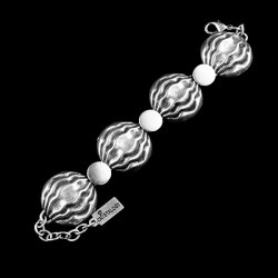 Maritime Bracelet with shell elements