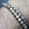 Tolles Armband mit facettierten Oktaedern