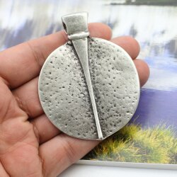 round Pendant