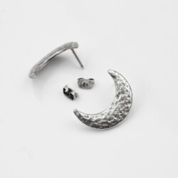 Halfmoon stud earrings, 2,2 cm