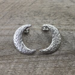 Halfmoon stud earrings, 2,2 cm