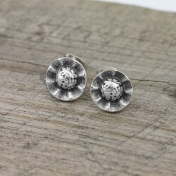 Flower stud earrings, 1,3 cm