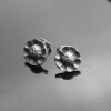 Flower stud earrings, 1,3 cm