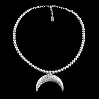 Halbmond Kette Statement Gothic Mittelalter mit Metallperlen, Breite Mond: 5,5 cm, Perlen: 8 mm