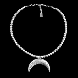 Halbmond Kette Statement Gothic Mittelalter mit Metallperlen, Breite Mond: 5,5 cm, Perlen: 8 mm