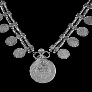 XL Boho style Design necklace, Oriental Look with Coin
