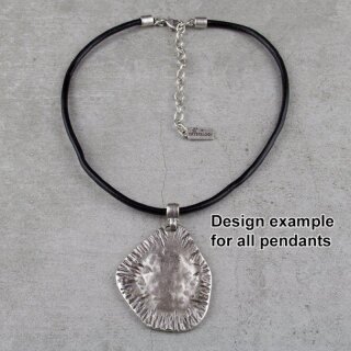 Blume Anhnger