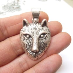 wolve Pendant