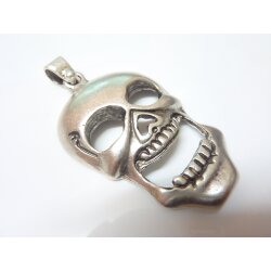 screaming Skull, Deaths head Pendant