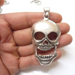 screaming Skull, Deaths head Pendant