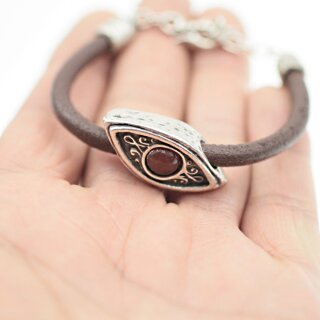 Simple Bracelet with metal element Rhomb and Cabochon