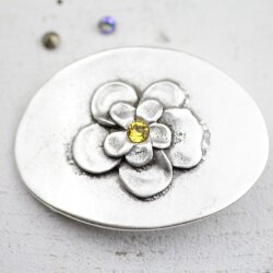 Flower Belt Buckle with 6 mm Swarovski Crystal, 7,7*5,8 cm