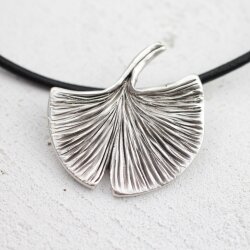 Gingko leaf Pendant, Nature, 5x4,8 cm