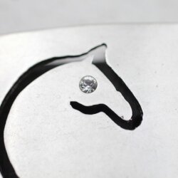 Pferdekopf Silhouette mit 4 mm Swarovski Kristall 7,3x5,3 cm