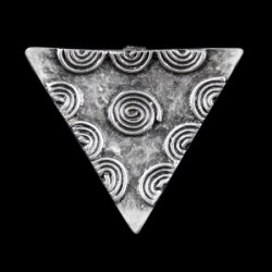 Dreieckige Brosche mit Spiralen, 5,5x6 cm