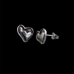 Heart stud earrings, 1,0x1,0 cm