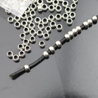 250 Runde Messingperlen 4 x 2,8 mm ( 2,2 mm)