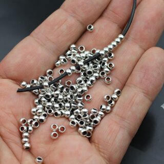 250 Runde Messingperlen 4 x 2,8 mm ( 2,2 mm)