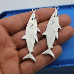 1 Shark Charms Pendant 71 x 25 mm (Ø 2,5 mm)