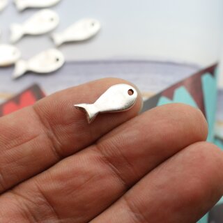 20 Fisch Anhnger Charm 18 x 8 mm ( 1.2 mm)