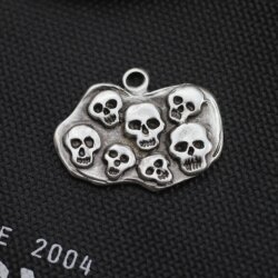 1 Totenkopf Anhänger 38x27 (Ø 3 mm)