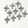 20 Charms Cross 18x13 mm (Ø 1,2 mm)