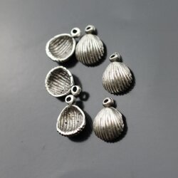 10 Shell Charms 15x11 mm (Ø 1,2 mm)