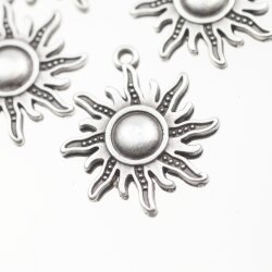 10 Sun Charms 22 mm (Ø 2 mm)