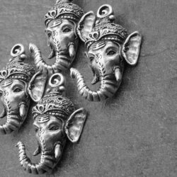 1 Schmuck Anhänger Ganesha 38x24 mm (Ø 2 mm)