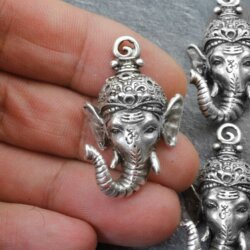 1 Elephant Ganesha Charms 38x24 mm (Ø 2 mm)