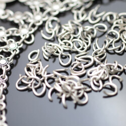 200 Oval Jump Rings 8x6 mm (Ø 1,2 mm) Antique Silver