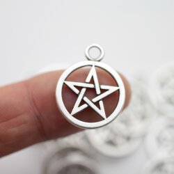 10 Anhänger Stern Charms 20 mm (Ø 3 mm)