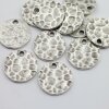 10 Hammered Surface Round Charms Pendants 21 mm (Ø 2,5 mm)